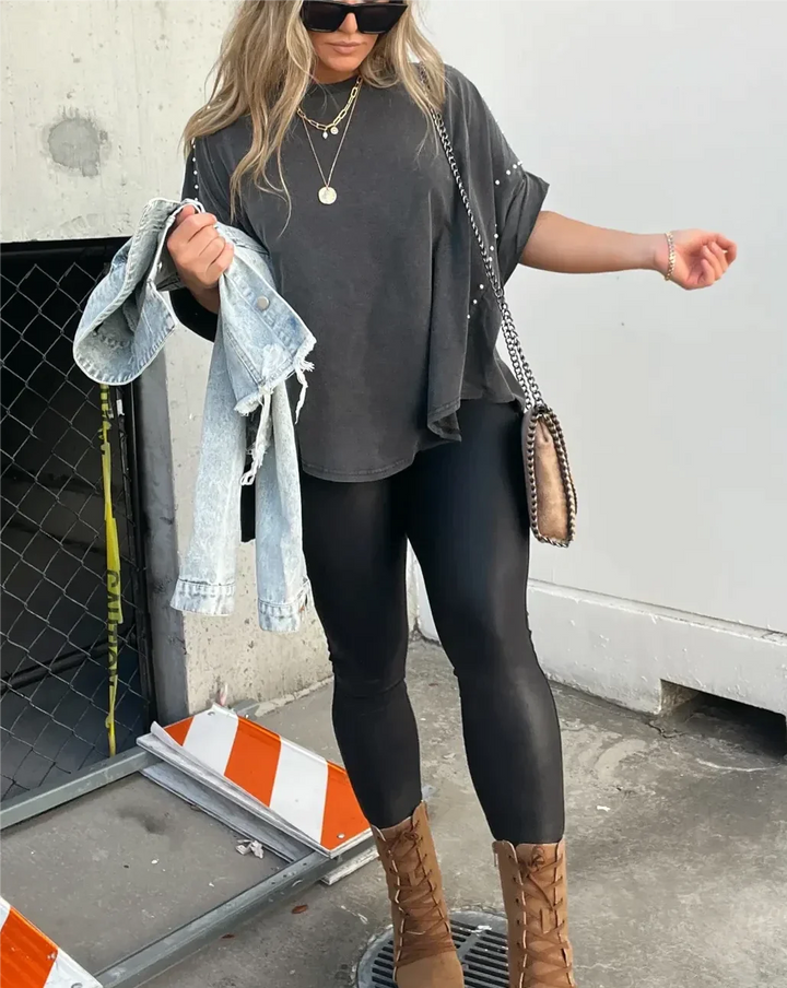 Sara - STUDDED OVERSIZED TEE