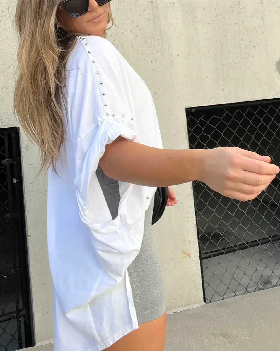 Sara - STUDDED OVERSIZED TEE